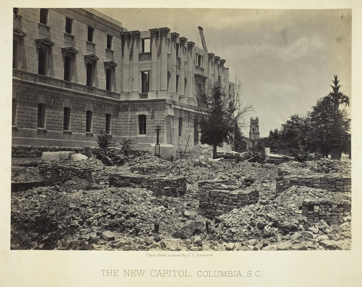 مبنى الكابيتول الجديد ، كولومبيا ، SC ، 1865. بواسطة جورج إن بارنارد