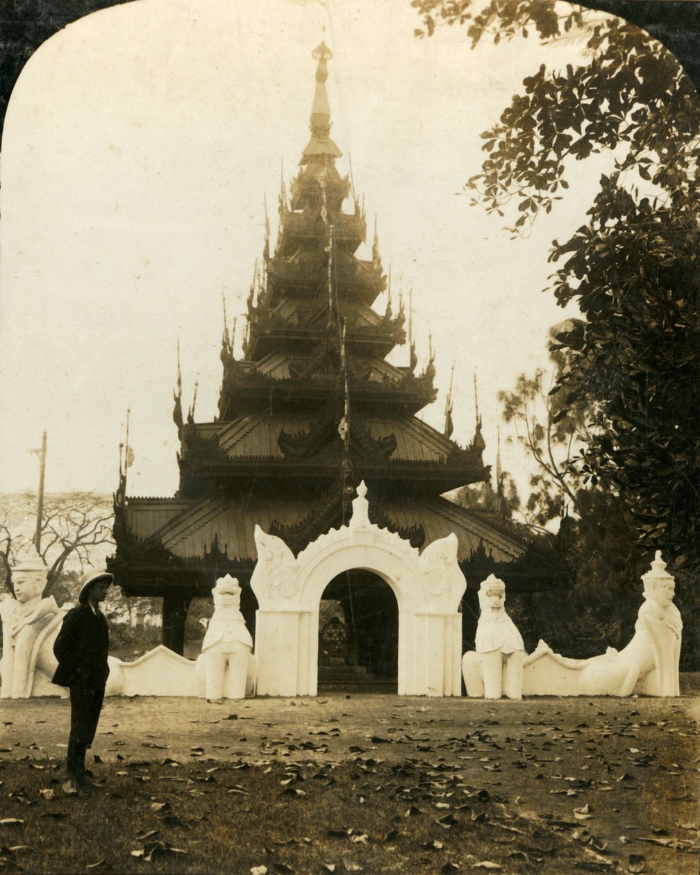 معبد بورمي ، حدائق عدن ، كلكتا ، c1909. بواسطة جورج روز