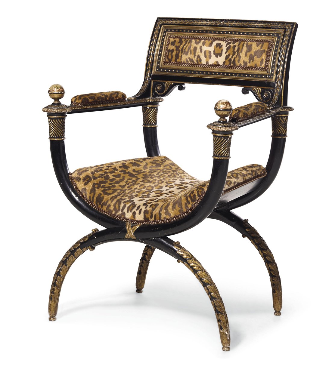 كرسي بذراعين دليل ، حوالي عام 1795 (خشب مبطن ومذهب مع تنجيد بطبعة جلد الفهد) بواسطة جورج (Attr. To) يعقوب