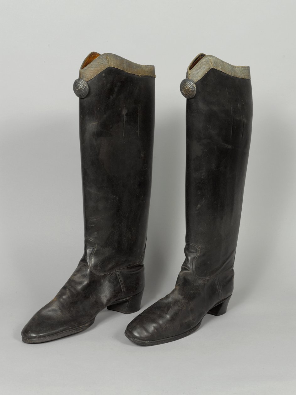 حذاء من طراز von Zieten Hussars ، يرتديه صاحب السمو الملكي دوق كونوت ، قبل عام 1914 (حذاء طويل) بواسطة المدرسة الألمانية