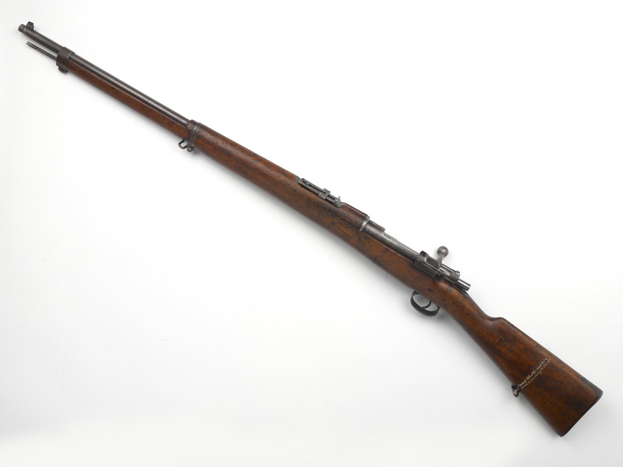 بندقية ماوزر M1896 عيار 7.92 ملم 1896 استخدمها الجنرال لويس بوثا بواسطة المدرسة الألمانية
