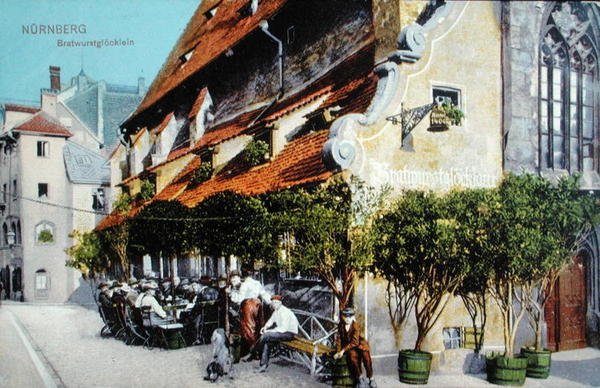بطاقة بريدية تصور مطعم Bratwurstglocklein في نورنبرغ ، قبل عام 1914 (صورة ملونة) بواسطة المدرسة الألمانية