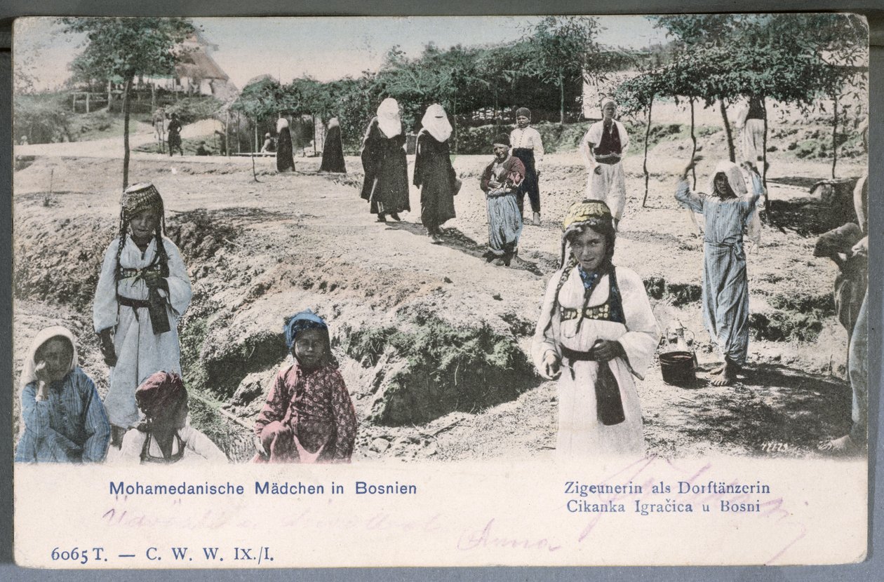 بطاقة بريدية تصور شابات مسلمات في البوسنة ، 1904 بواسطة المدرسة الألمانية
