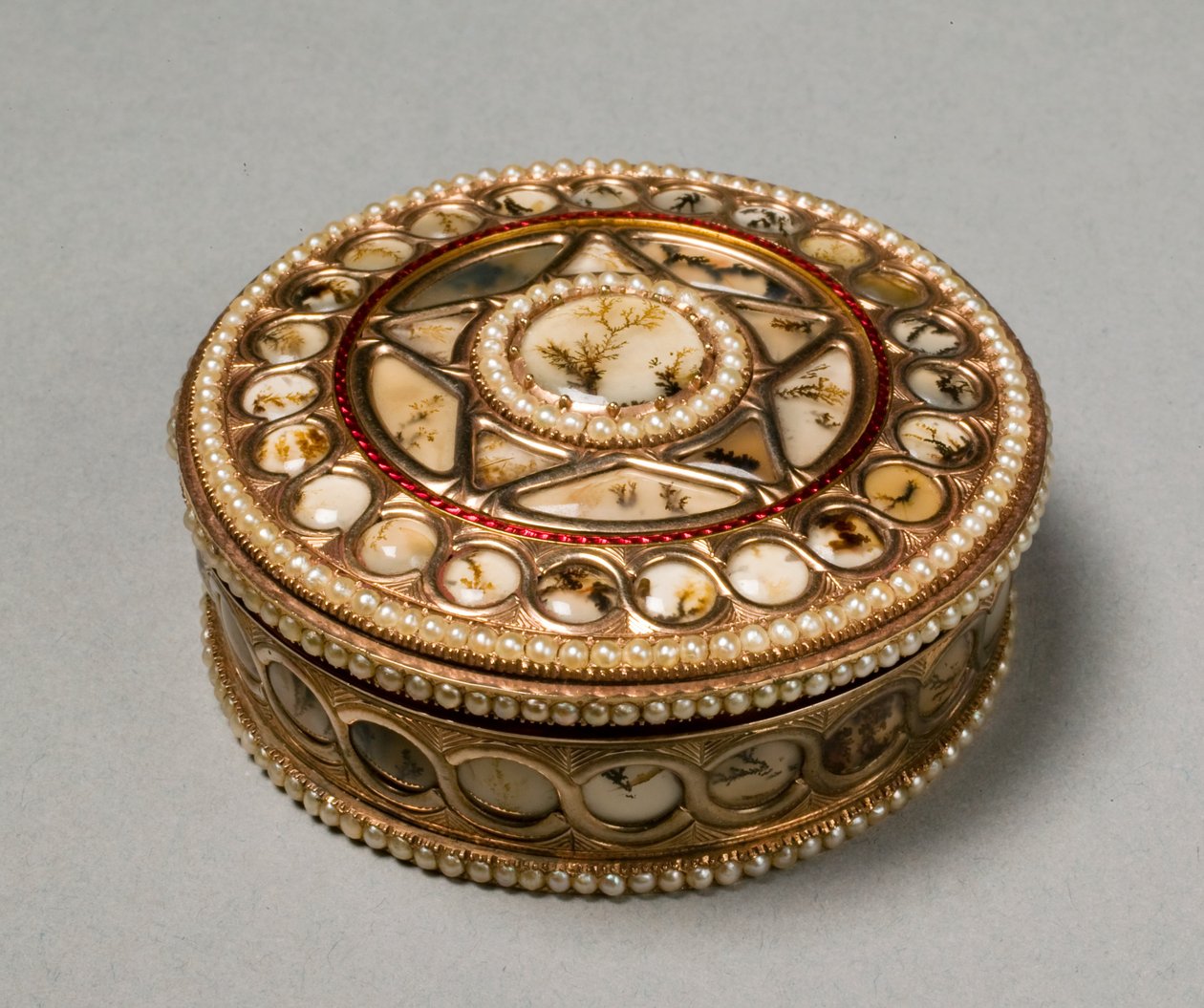 صندوق شم مستدير ، c.1800-30 بواسطة المدرسة الألمانية