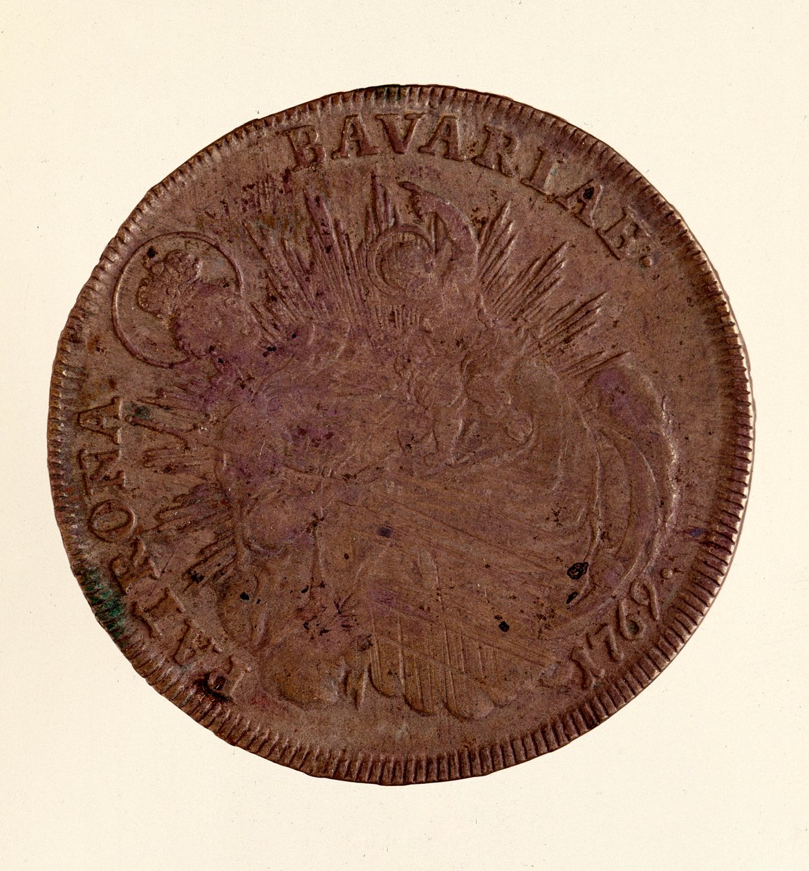 تالر الفضي (تالر) ماكسيميليان الثالث جوزيف (ماكسيميليان الثالث جوزيف دي بافيير) (1727-1777) 1769 ديام. 4.1 سم نابولي ، المتحف الأثري بواسطة المدرسة الألمانية