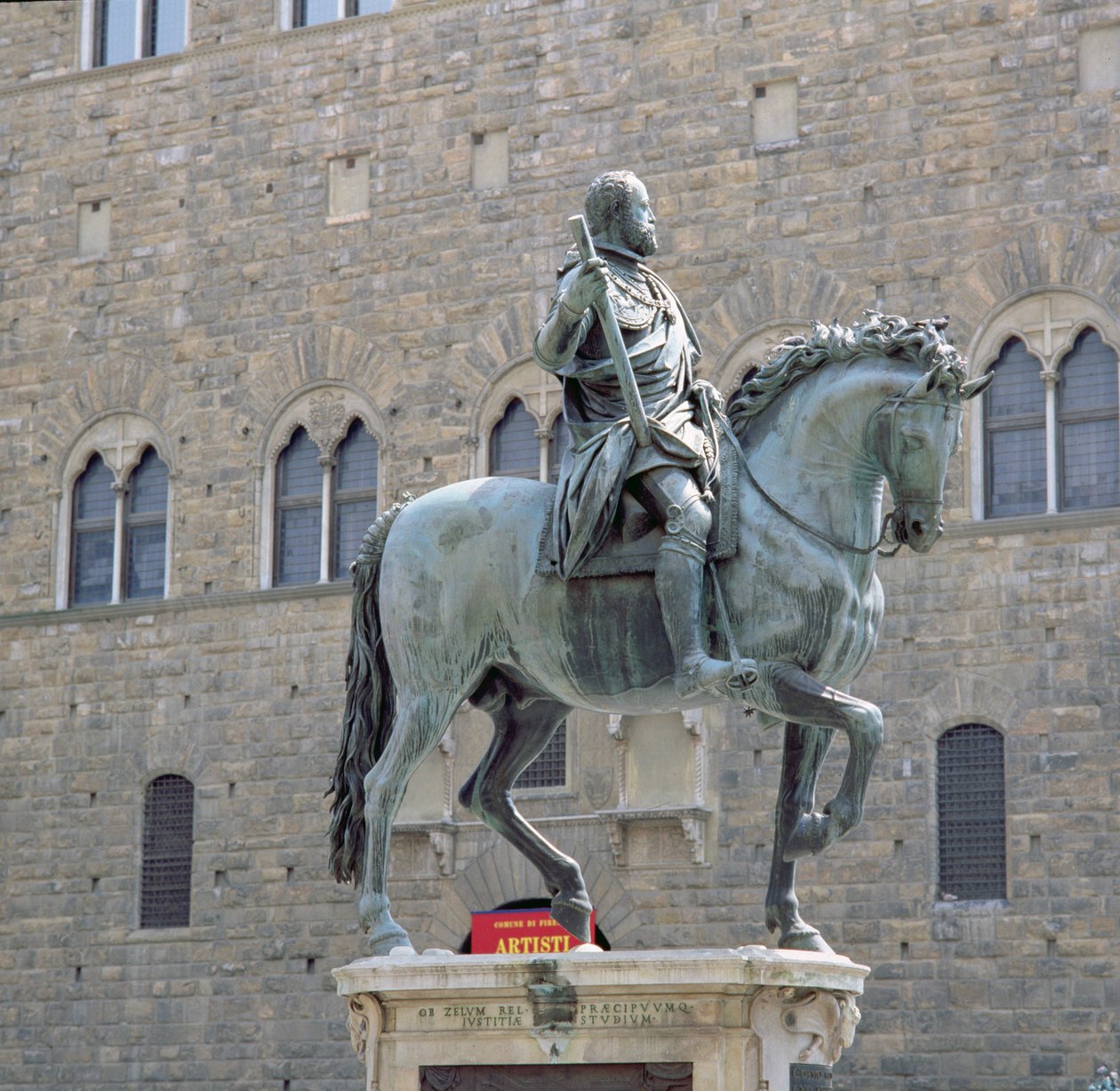 تمثال الفروسية لكوسيمو الأول ، دوق توسكانا الكبير (1541-1587) 1587-93 (برونزية) (انظر أيضًا 97650) بواسطة Giambologna