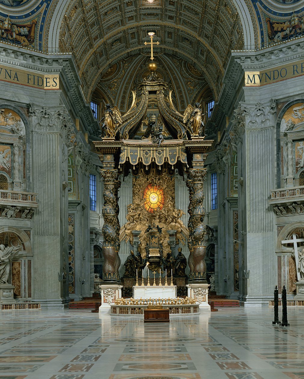 Baldacchino ، المذبح العالي وكرسي القديس بطرس بواسطة جيان لورينزو بيرنيني