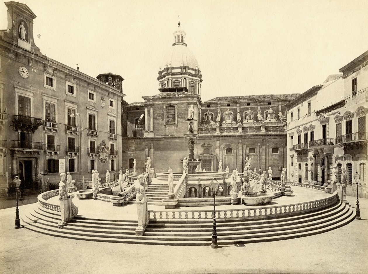 Pretoria fountain, Palermo, Italy, photograph by Giorgio Sommer بواسطة جورجيو الصيف