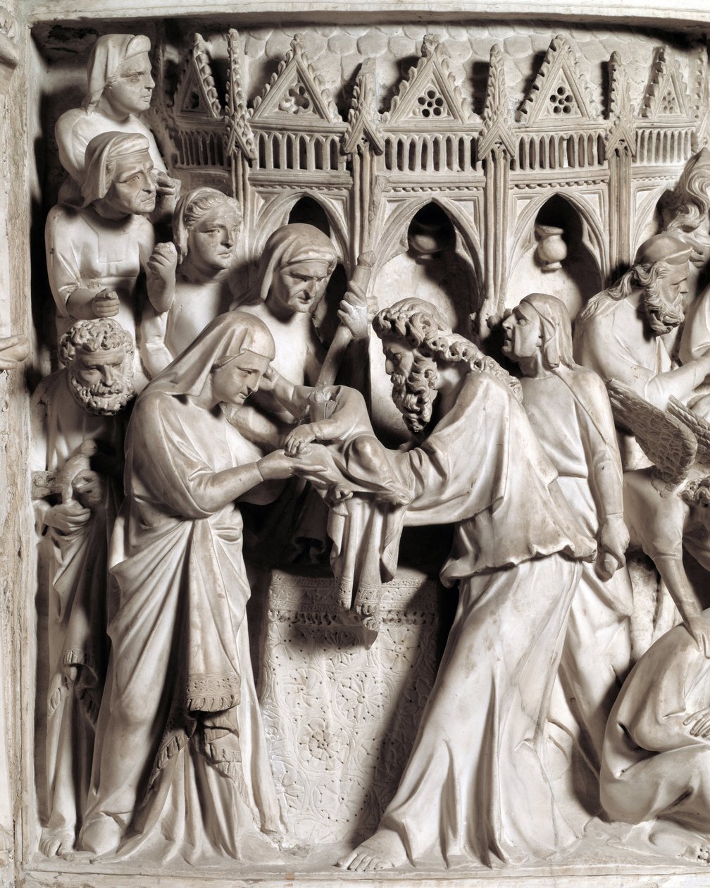 تفاصيل نقوش الكرسي التي أنجزها جيوفاني بيسانو (1248-1314): تقديم يسوع في المعبد (تفاصيل النقوش البارزة على المنبر الرخامي) 1302-1311 كاتدرائية بيزا (دومو دي بيزا) ، إيطاليا بواسطة جيوفاني بيسانو