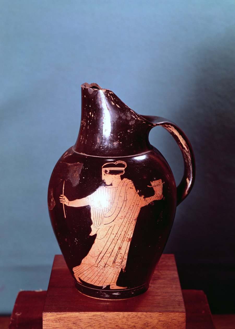 العلية oinochoe الشكل الأحمر العلية ، تصور الساحرة Circe التي يلاحقها Ulysses (السيراميك) (انظر أيضًا 190217) بواسطة اليونانية
