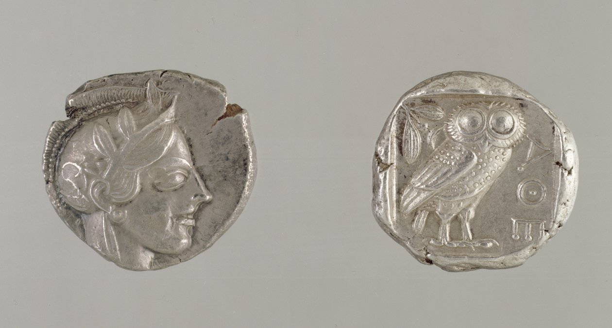 كلا الجانبين من دراخما ، يضم رأس أثينا وبومة ، من أثينا ، c.450-440 قبل الميلاد (فضي) بواسطة اليونانية