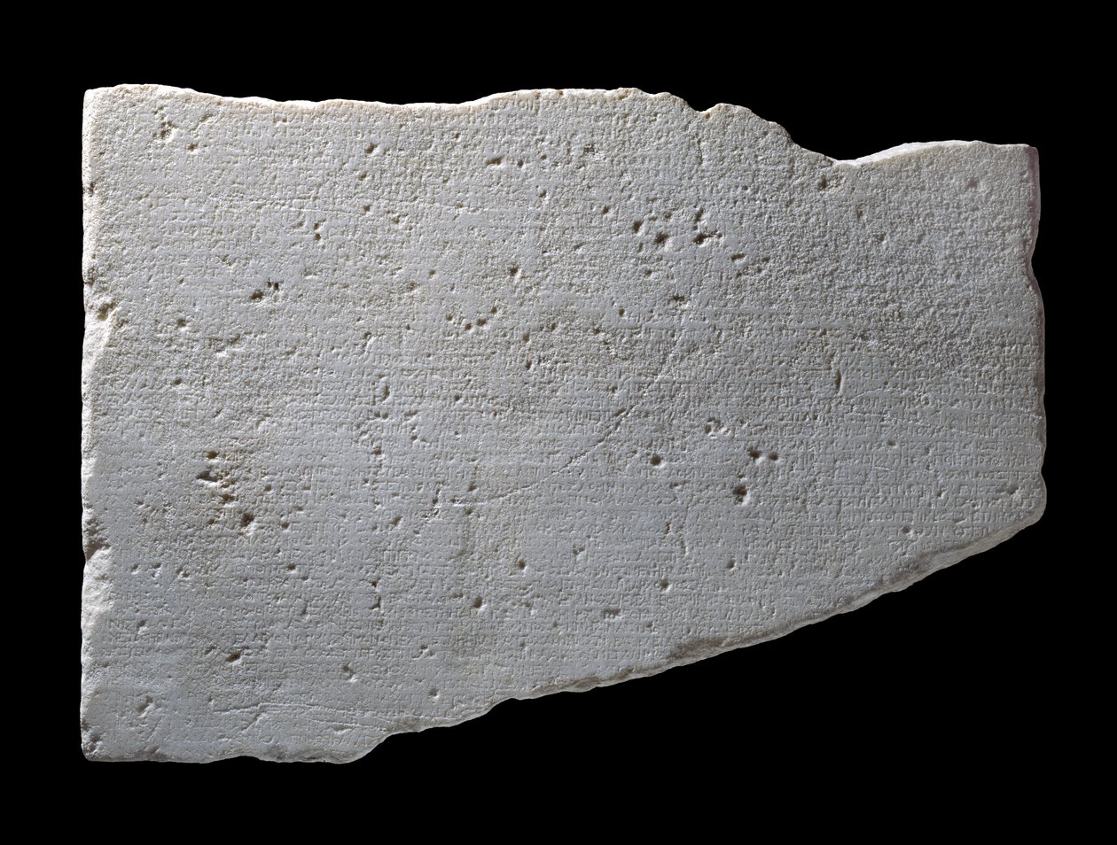 جزء من رخام باريان ، ج .64 قبل الميلاد (رخام) بواسطة اليونانية