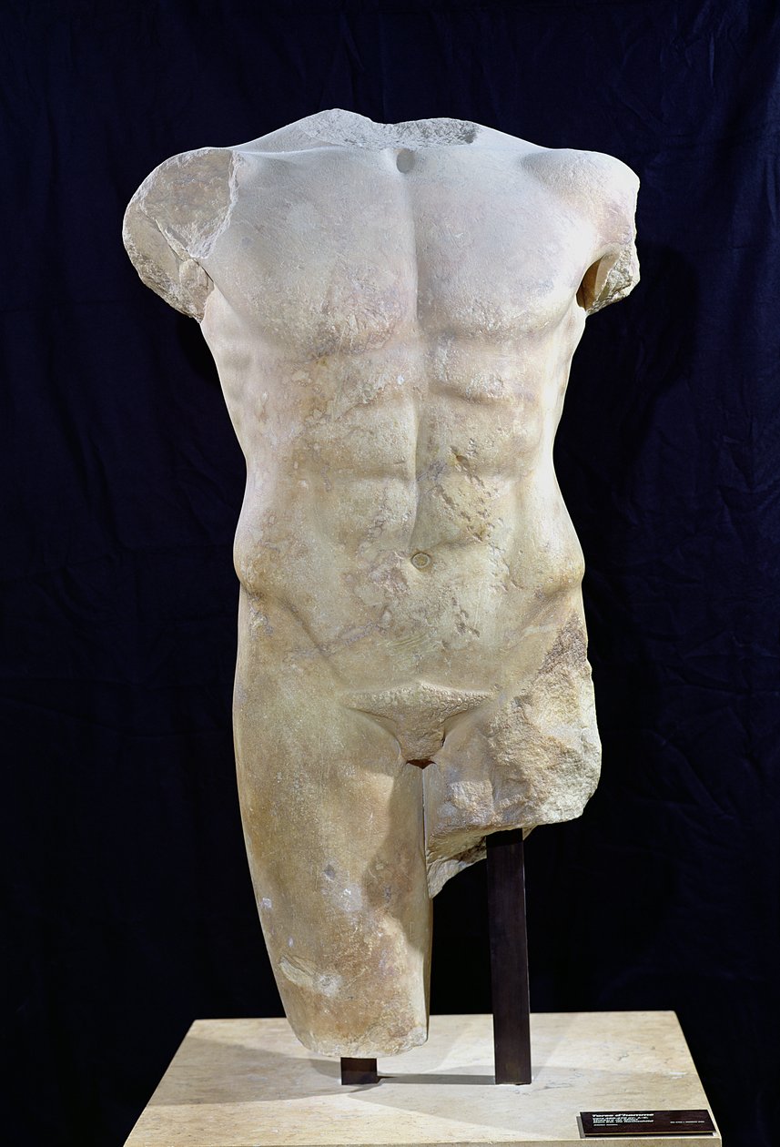 ذكر الجذع من Miletus ، c.480 قبل الميلاد (رخام) بواسطة اليونانية