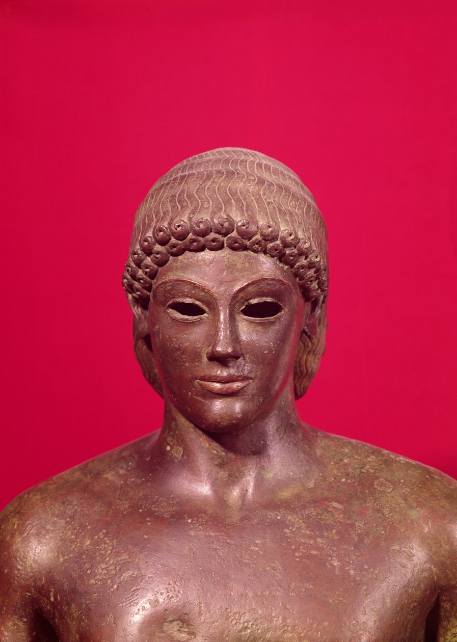تم العثور على Apollo of Piombino ، تفاصيل رأس التمثال ، في Benevento ، اليونانية ، c.480 قبل الميلاد برونزية انظر أيضًا 98014-16 و 177203 بواسطة اليونانية
