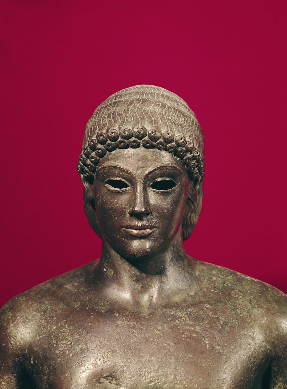 تم العثور على أبولو بيومبينو ، رأس التمثال ، في بينيفنتو ، اليونانية ، c.480 قبل الميلاد (برونزية) (انظر أيضًا 98014 و 98015 و 177203) بواسطة اليونانية