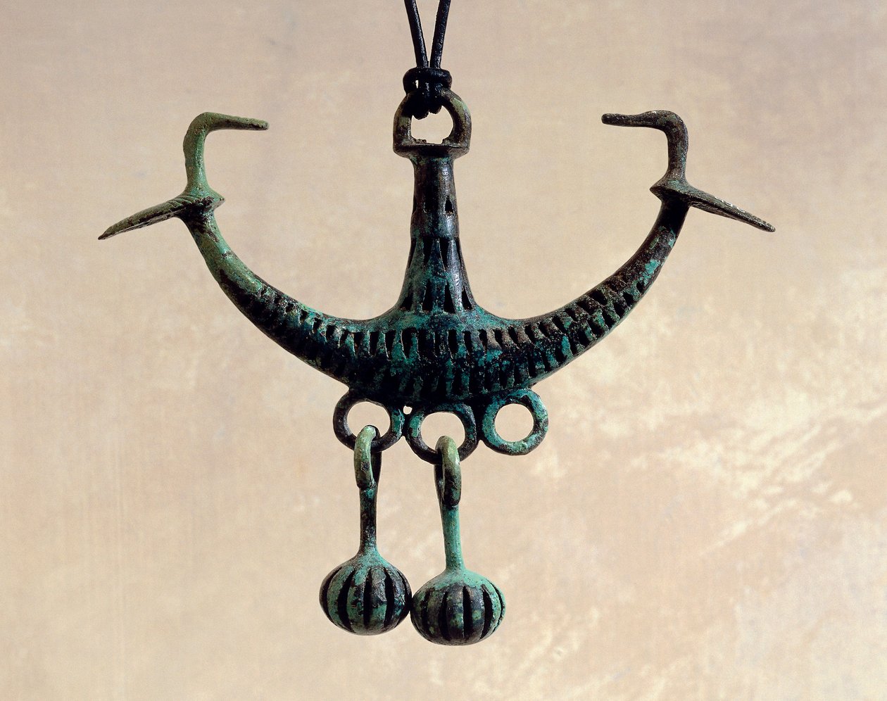 Anchor-shaped pendant, jewelry in bronze, from Axioupolis, Greece, Greek Civilization, 8th-7th Century BC بواسطة اليونانية