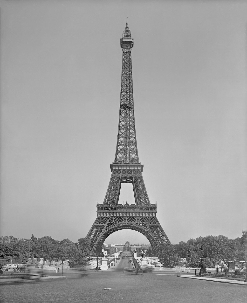 برج إيفل ، 1887-1889 بواسطة غوستاف إيفل