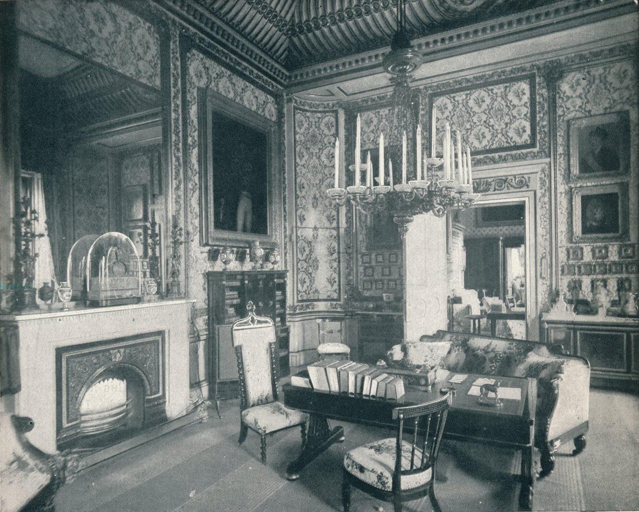 قاعة الأمير برينسز للكتابة في قصر باكنغهام ، c1899 ، 1901 بواسطة HN King