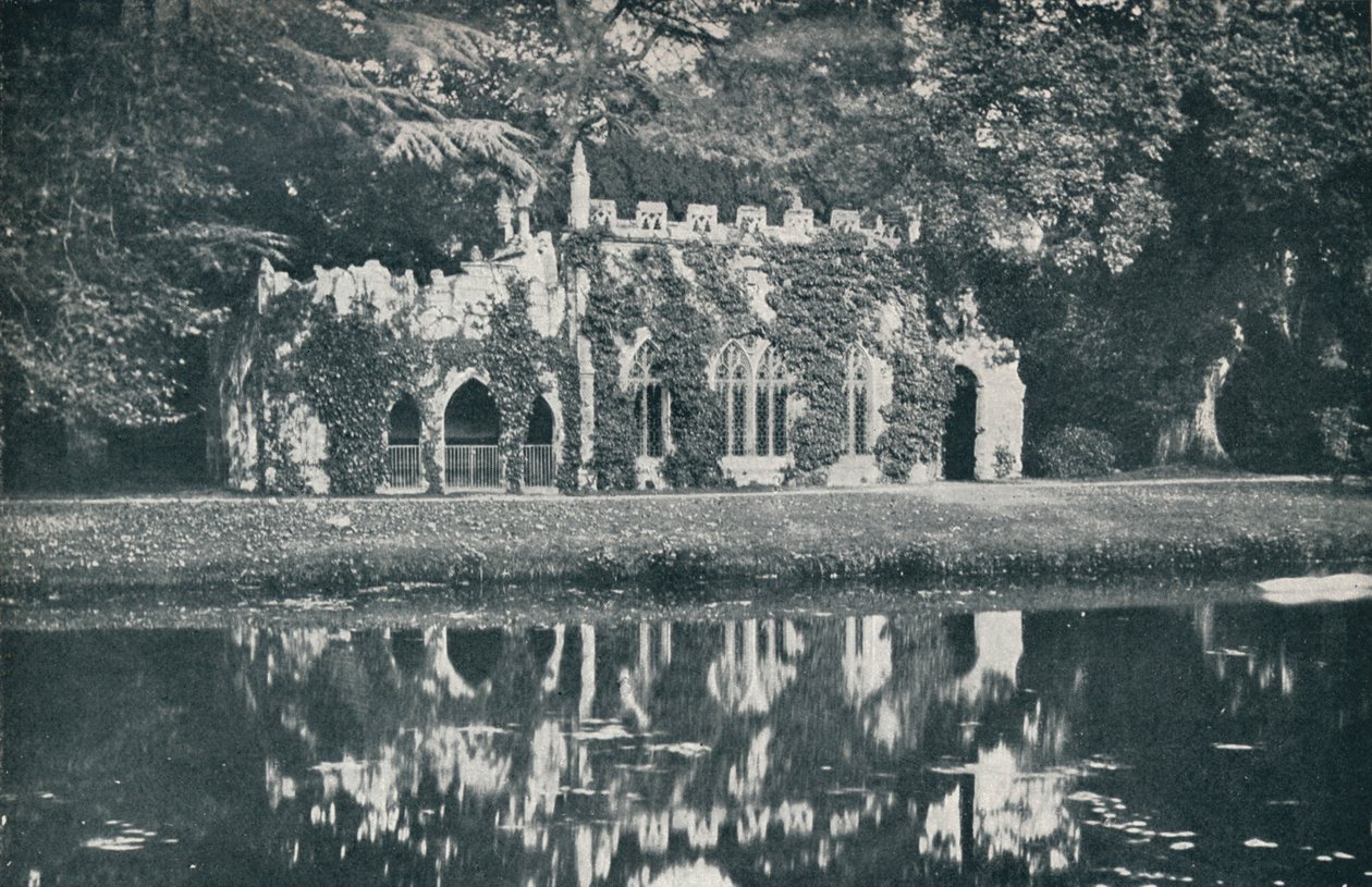 أطلال Frogmore ، c1899 ، 1901 بواسطة HN King