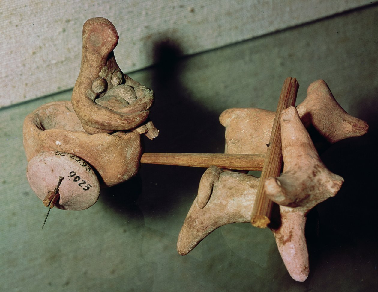 نموذج لعربة سحبها ثيران ، من موهينجو دارو ، وادي السند ، باكستان ، 3000-1500 قبل الميلاد بواسطة هارابان