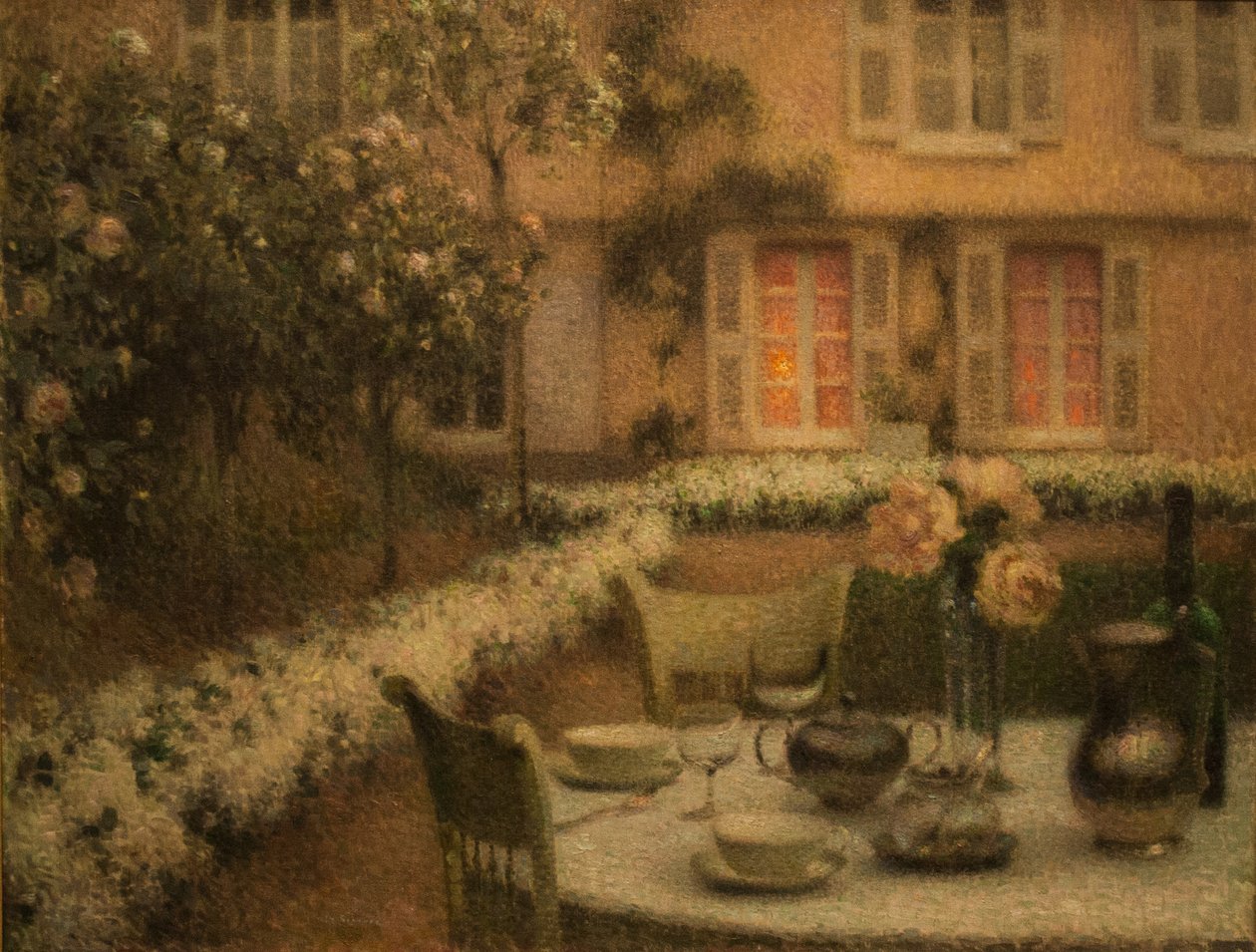 The_Table_in_the_White_Garden at GerberoynFrancais: La table au jardin blanc a Gerberoyn المجرية: الطاولة في الحديقة البيضاء ، Gerberoy-bann بواسطة هنري يوجين أوغسطين لو سيدانر