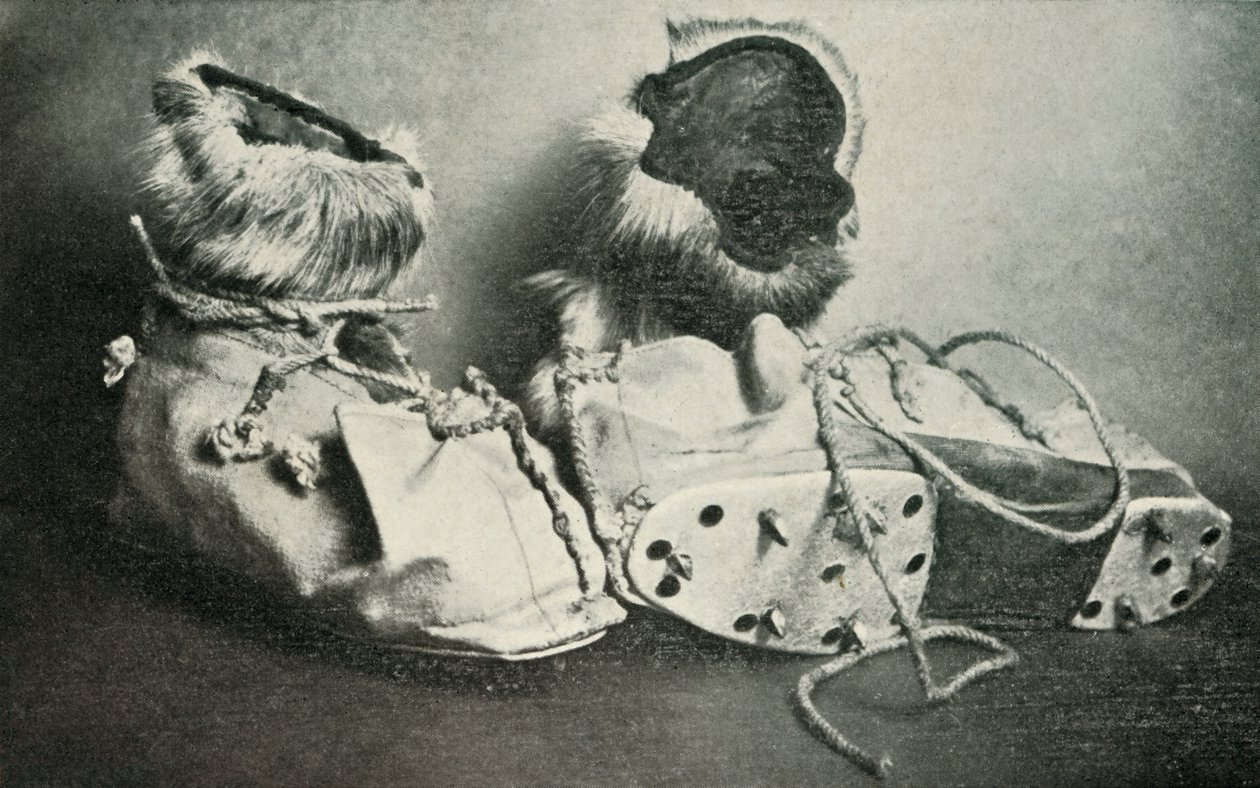 Finnesko مع Crampons ، c19101913 ، 1913 بواسطة هربرت بونتينج