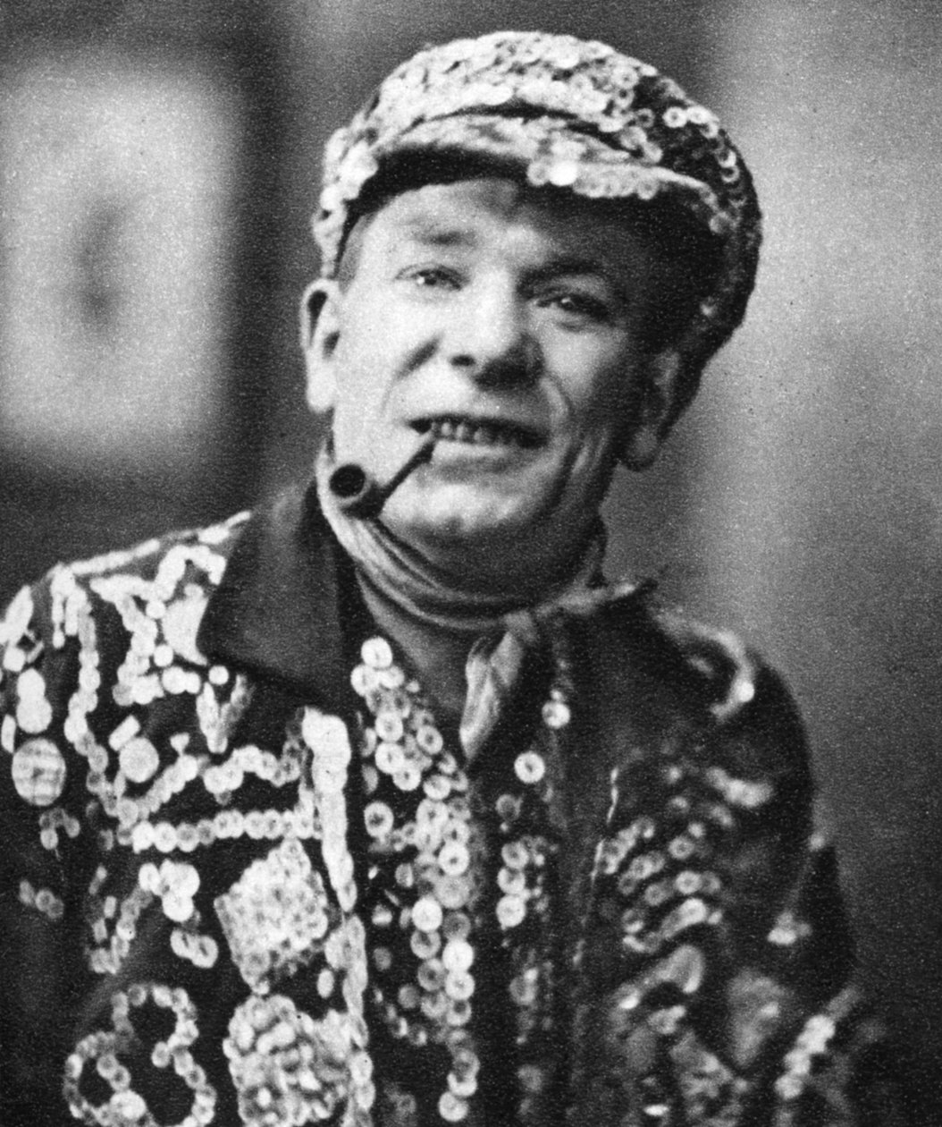 ملك لؤلؤي ، لندن ، 1926-1927 بواسطة هوب