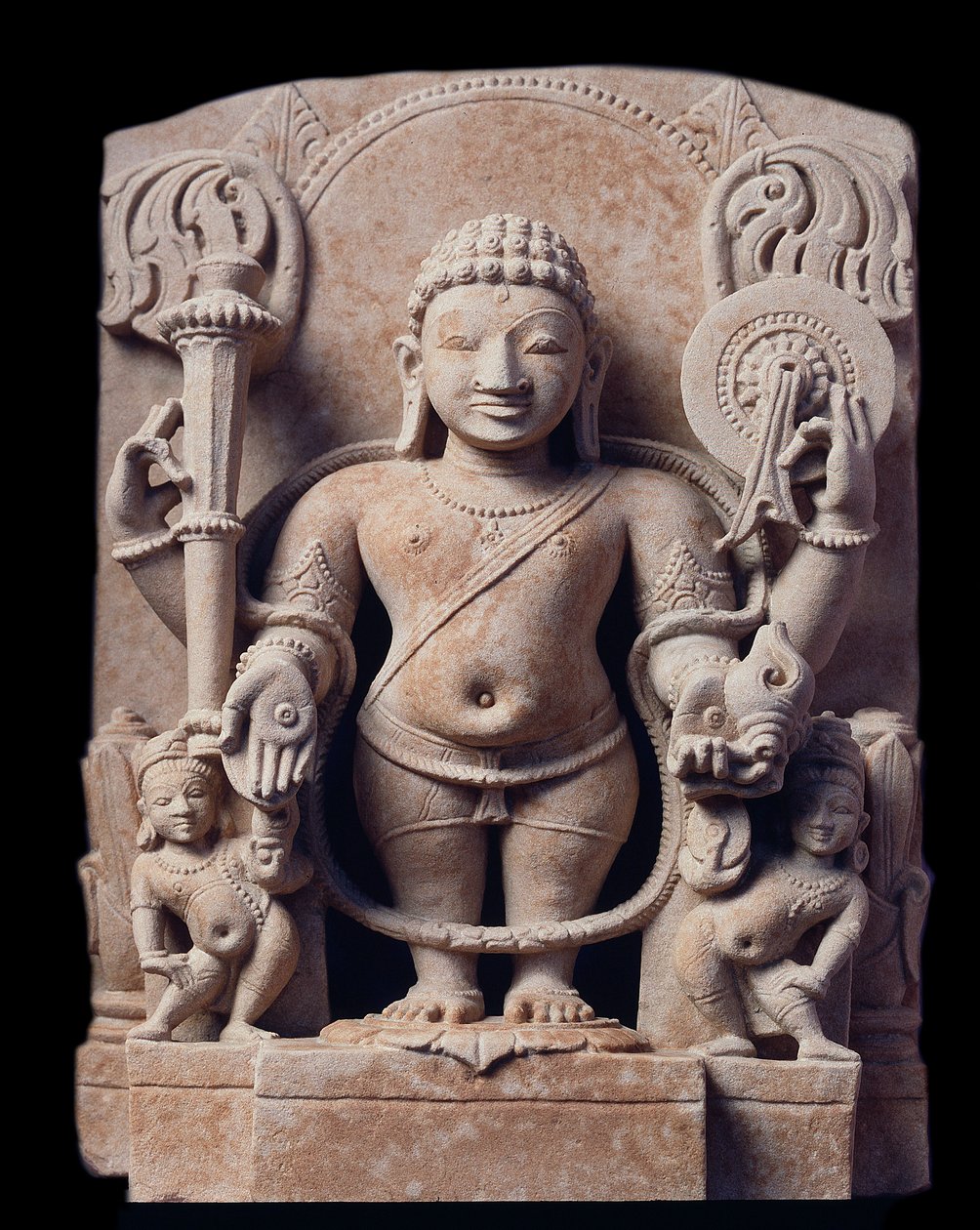 الهندوسية: "" تمثيل Vishnu "(Vishnu) - نحت من gres (نحت الحجر الرملي) ، مدرسة ماثورا ، إمبراطورية كوتشان بواسطة المدرسة الهندية