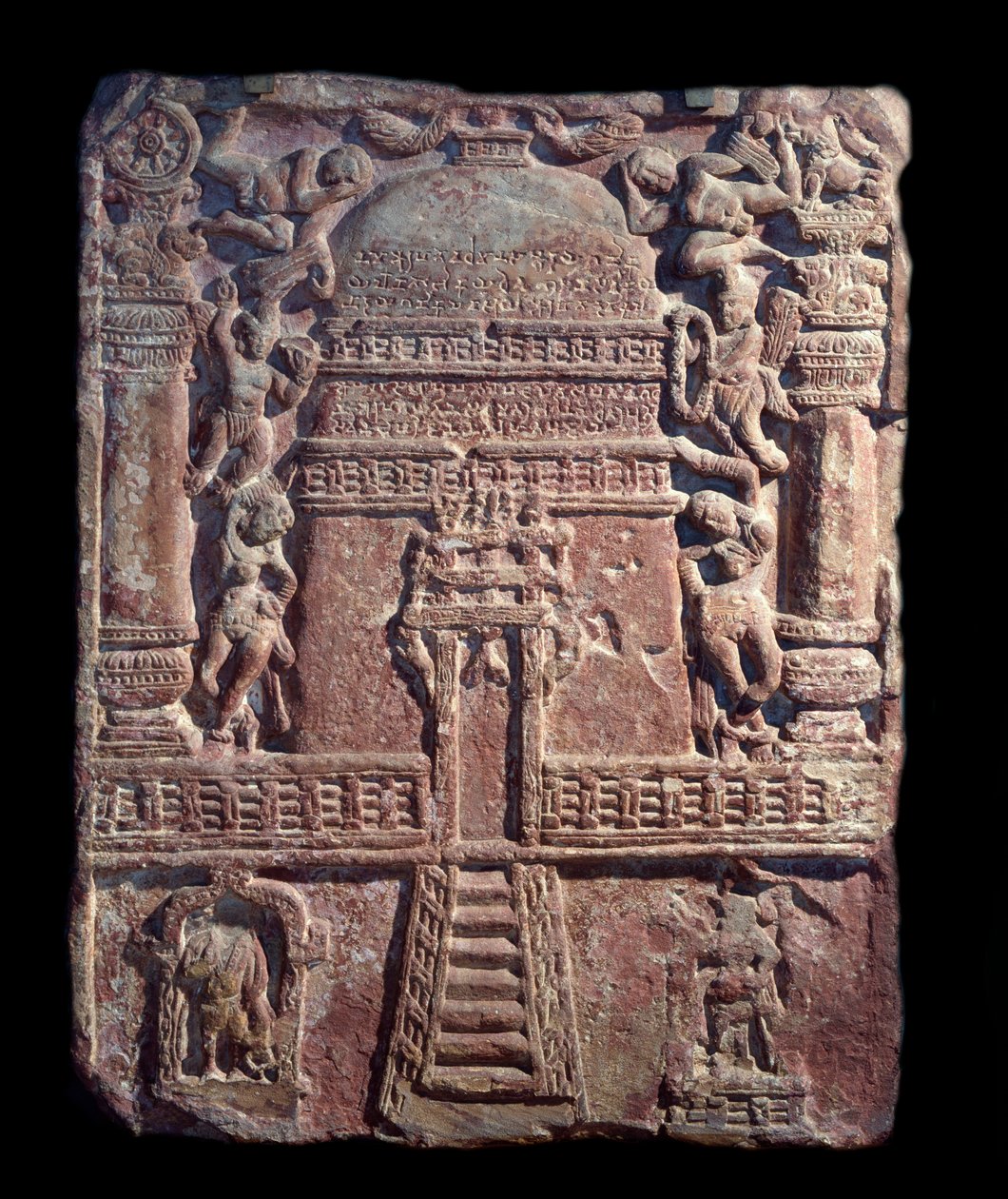 لوحة Jain من إعداد Vasu ، ابنة الممرضة Lavana Sobhika (الإغاثة من الحجر الرملي الأحمر ، إمبراطورية كوشان) بواسطة المدرسة الهندية