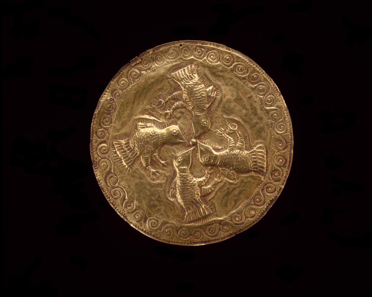 Pectoral, Moluccas peoples بواسطة المدرسة الاندونيسية