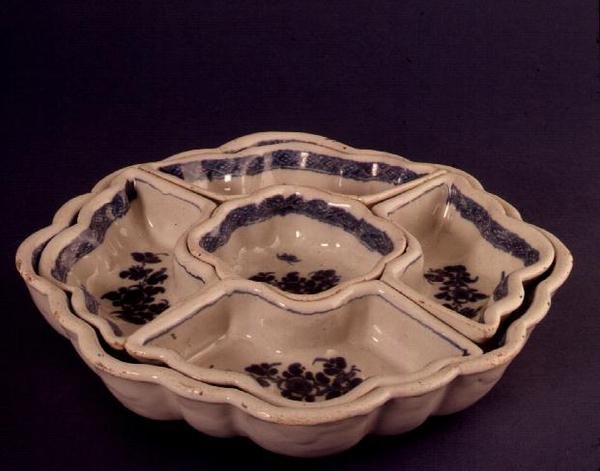 طبق Hors d'oeuvre ، حوالي 1760 (سيراميك) بواسطة المدرسة الايرلندية