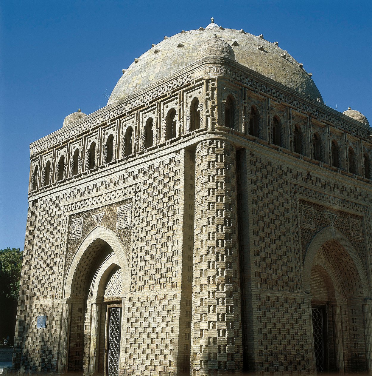 ضريح إسماعيل السماني ، بخارى ، أوزبكستان ، 914-943 (صورة) بواسطة مدرسة إسلامية