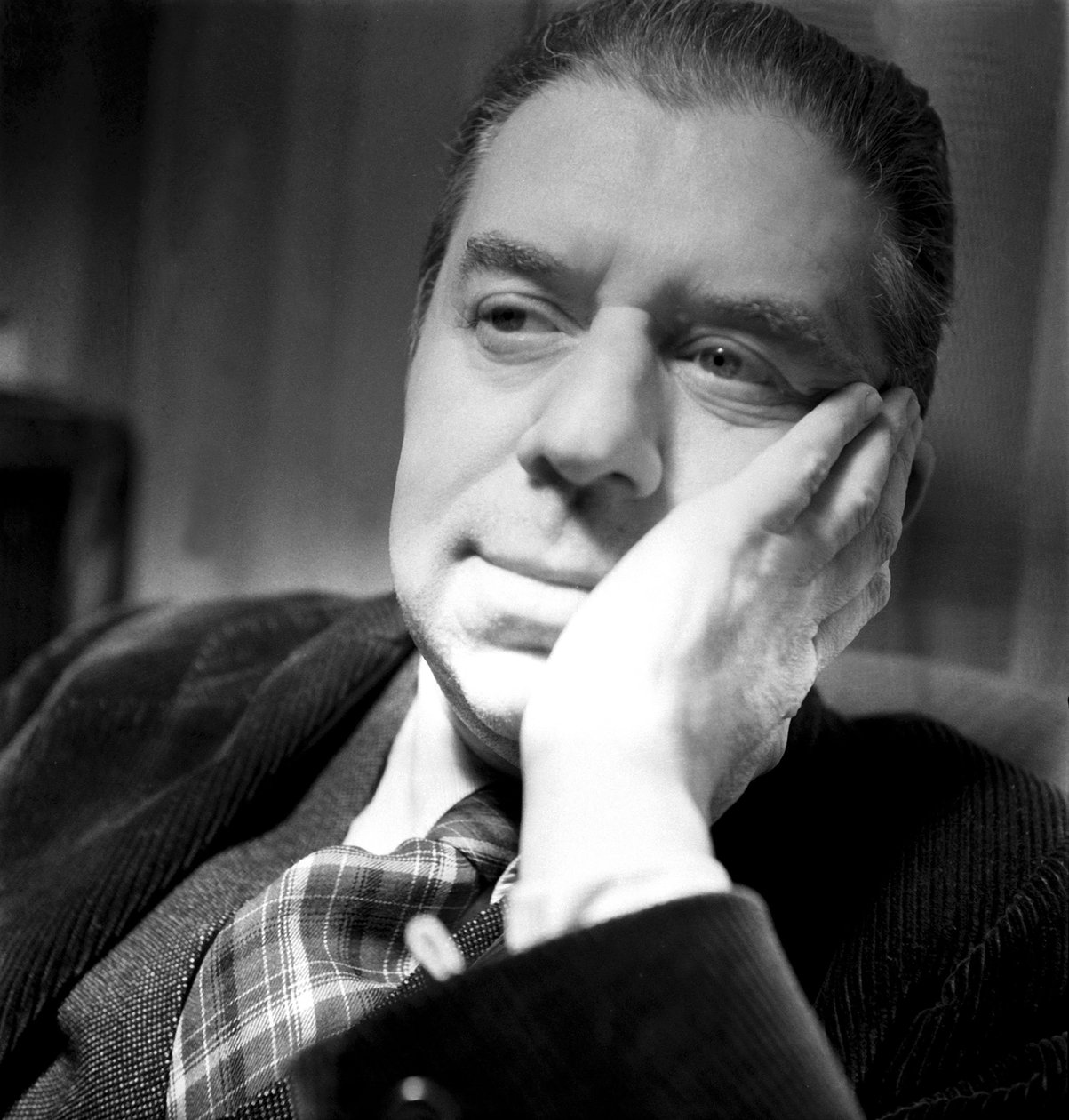 أوجينيو مونتالي (1896-1981) بواسطة مصور إيطالي