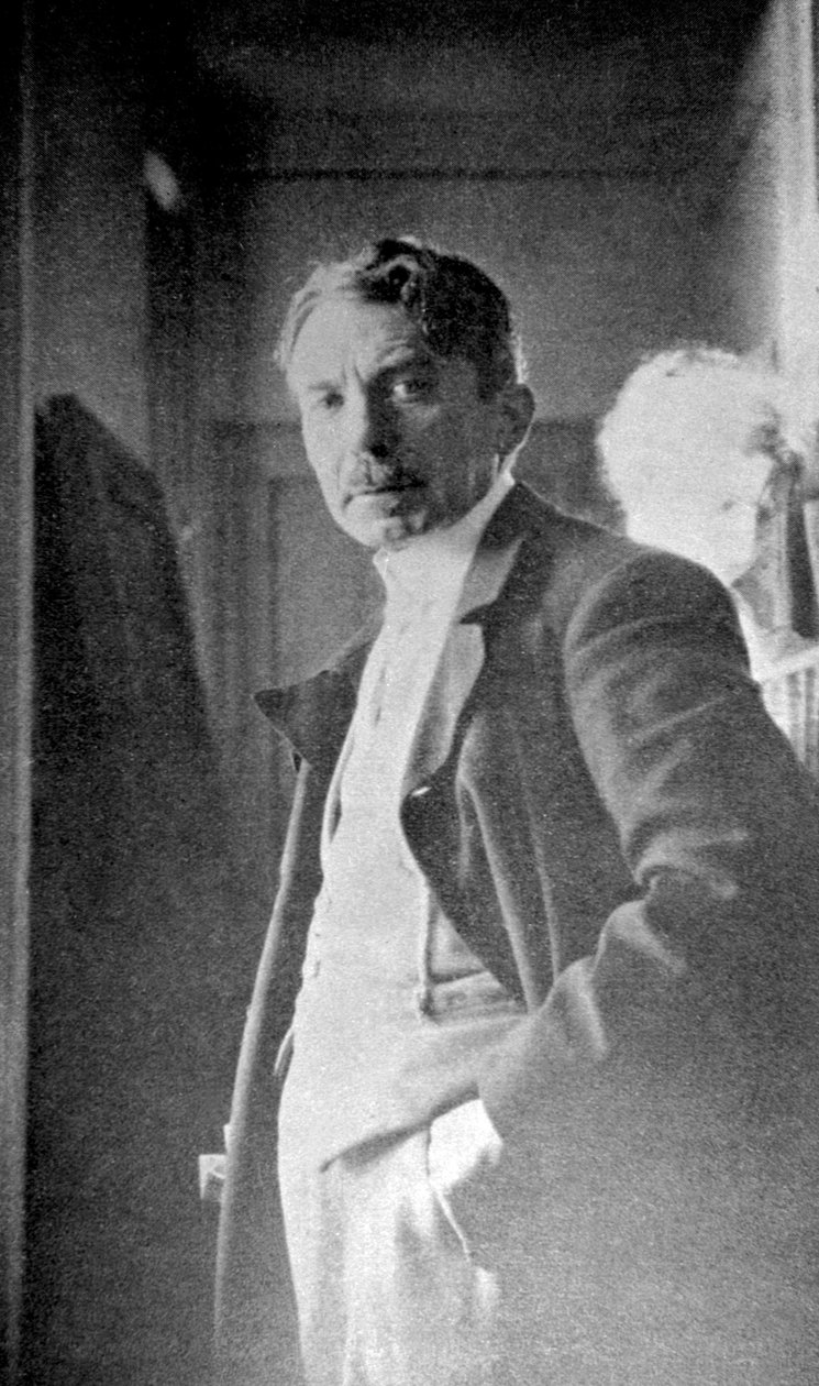 جياكومو بالا ، ج .1918 بواسطة مصور إيطالي