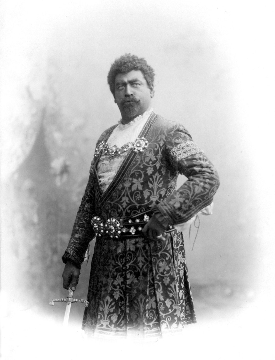 فرانشيسكو تاماجنو ، c1890 (b / w photo) بواسطة مصور إيطالي