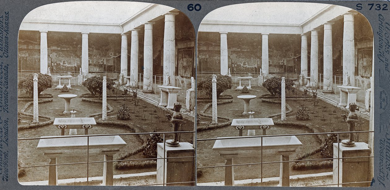 The House of Vettii، Pompeii، from The Underwood Travel Library، 1895 (صورة بني داكن) بواسطة مصور إيطالي