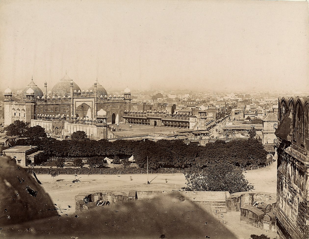 منظر لمدينة أجرا ومسجد موتي (قلعة أجرا) ، حوالي 1890 (طبعة الجيلاتين الفضية) بواسطة مصور إيطالي