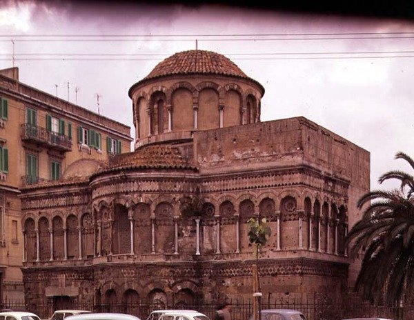 كنيسة البشارة (صورة) بواسطة المدرسة الايطالية