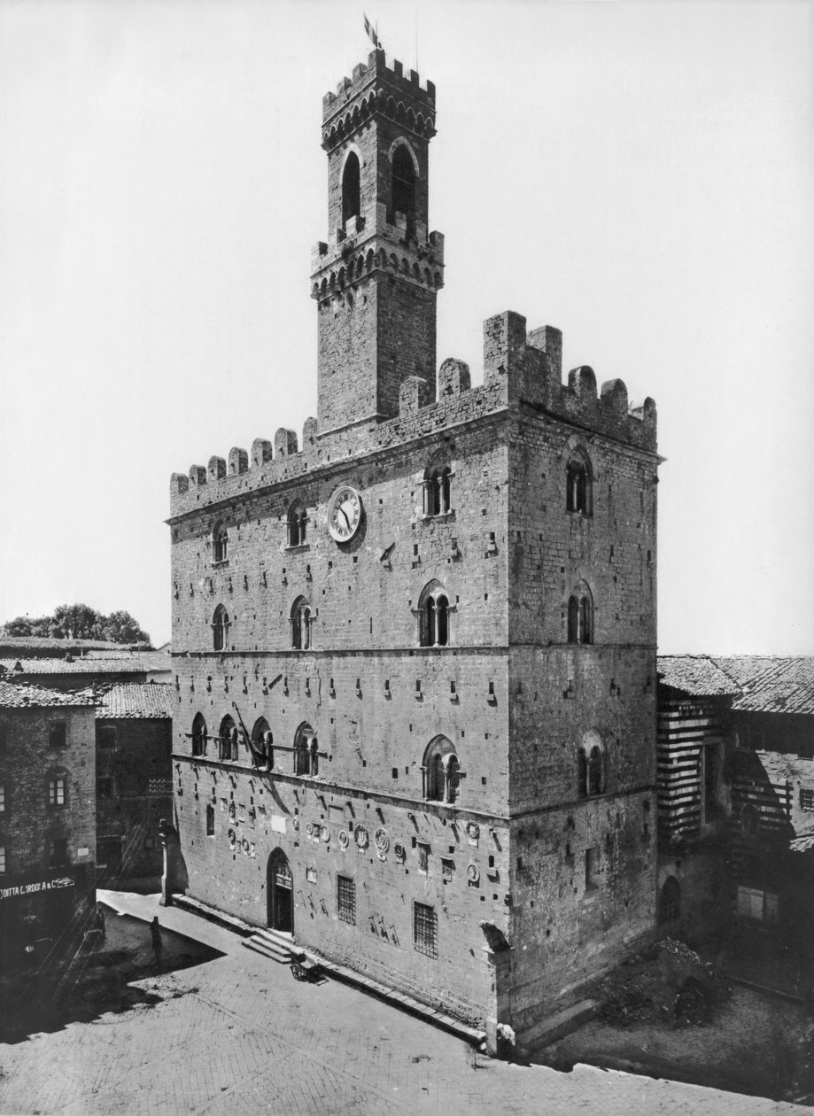 مناظر خارجية لـ Palazzo dei Priori بواسطة المدرسة الايطالية