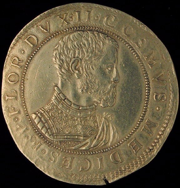 صفيحة من الذهب لكوزيمو الأول (1519-1574) دي ميديشي (ذهب) بواسطة المدرسة الايطالية