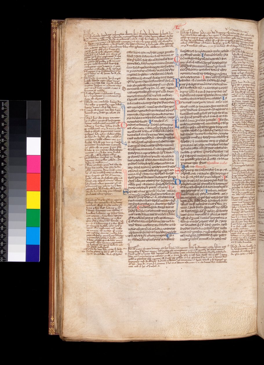 Ms 213. غريغوري التاسع ، Decretales with Apparatus بقلم برناردو بوتون من بارما ، F.93v. النص الرئيسي في كتاب قوطي (ليترا روتوندا) بواسطة المدرسة الايطالية