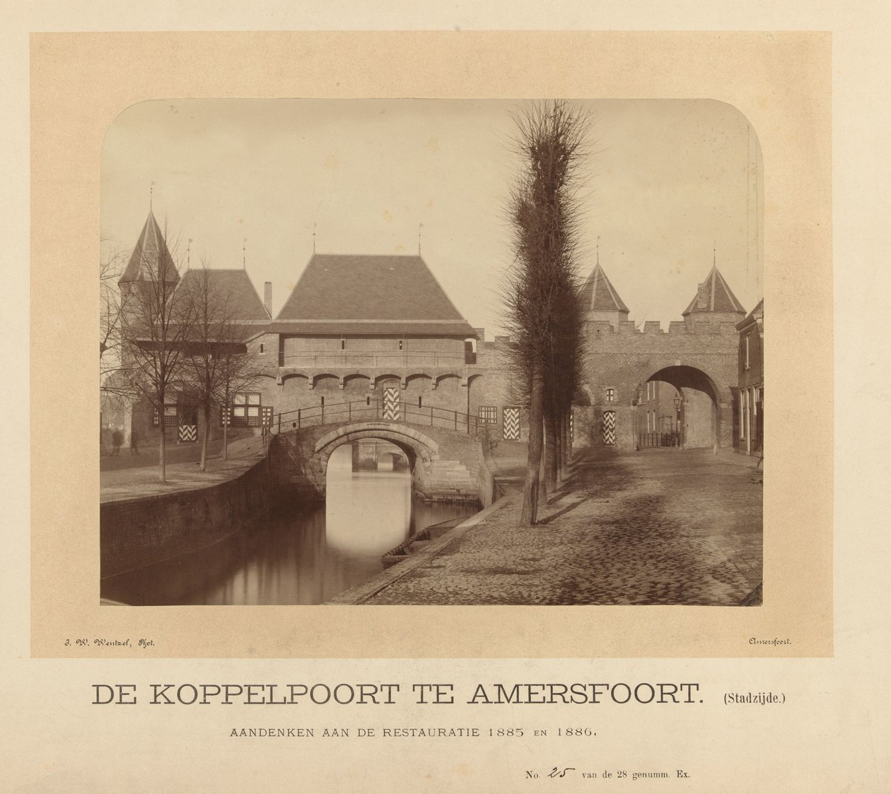 Koppelpoort في أمرسفورت (جانب المدينة) (العنوان على الكائن) بواسطة JW Wentzel