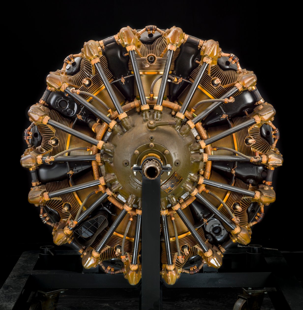 جاكوبس برات آند ويتني واسب جونيور R-985-AN5 ، محرك شعاعي 9 ، كاليفورنيا. 1940. بواسطة شركة جاكوبس لمحركات الطائرات