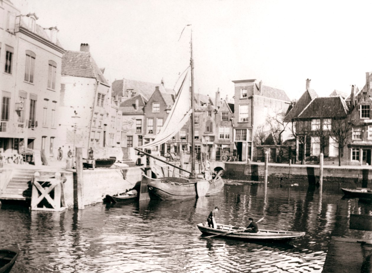 ساحة القناة ، دوردريخت ، هولندا ، 1898. بواسطة جيمس باتكين