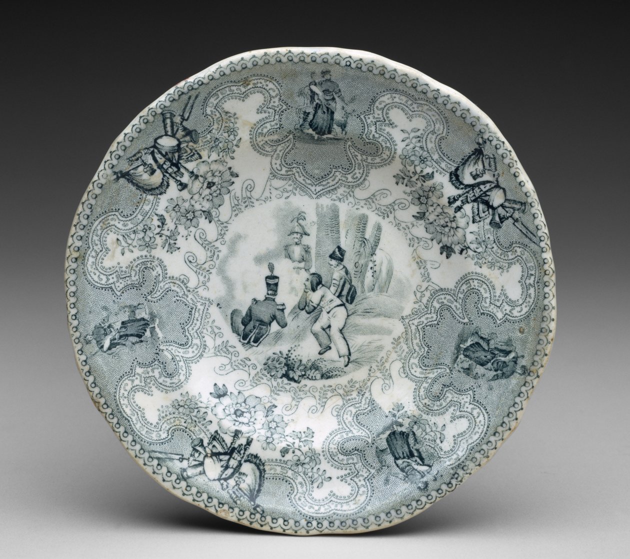 صفيحة ، حوالي 1837-44 (آنية فخارية مطبوعة على شكل تحويل) بواسطة جيمس بيتش