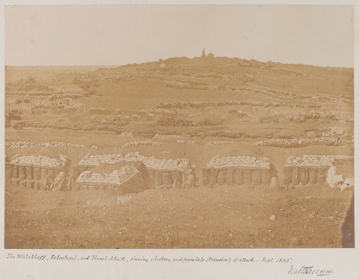منظر من Mamelon نحو Malakhov ، 1855 بواسطة جيمس روبرتسون