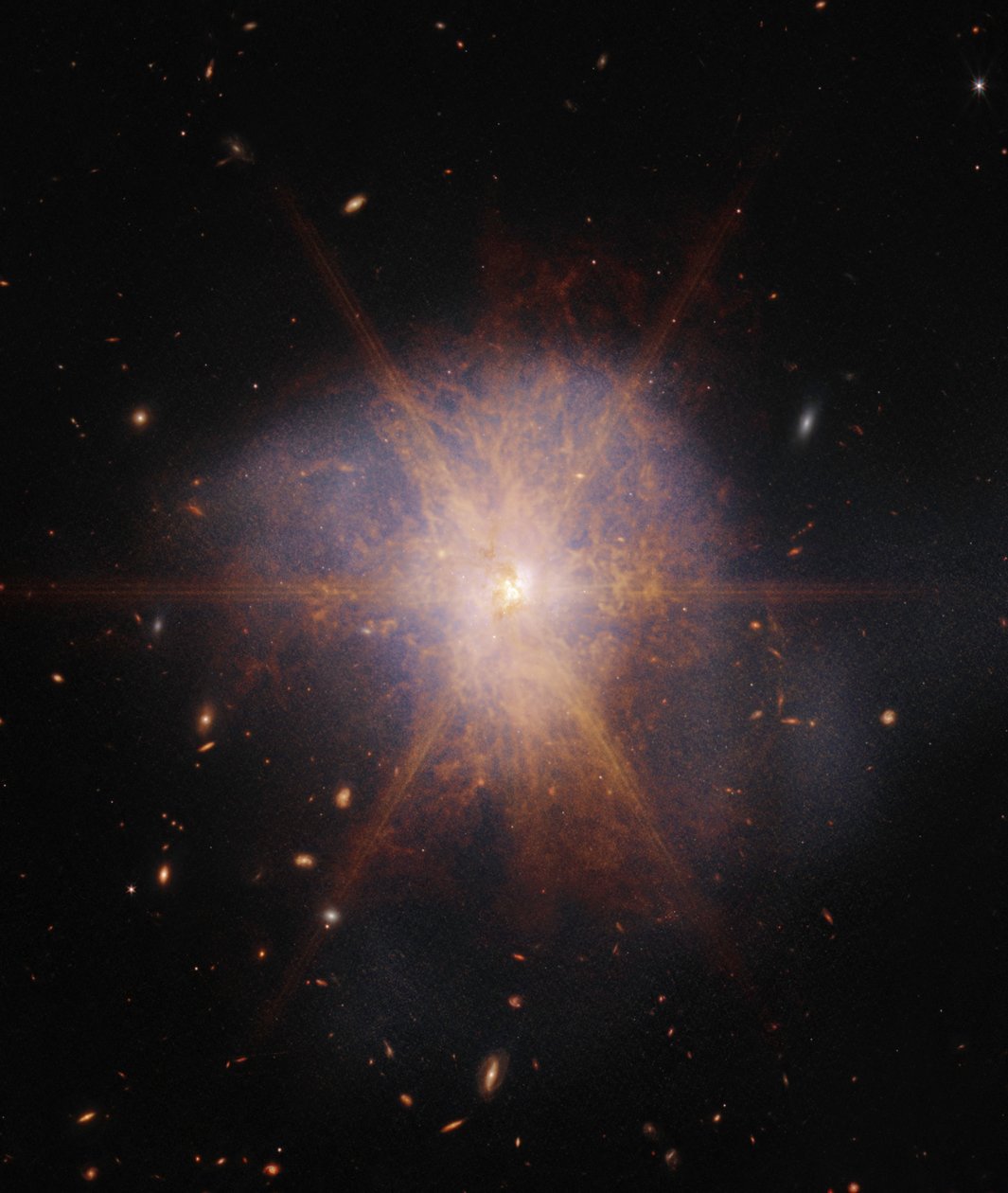 Arp 220 (صورة NIRCam وMIRI) بواسطة تلسكوب جيمس ويب الفضائي (ناسا)
