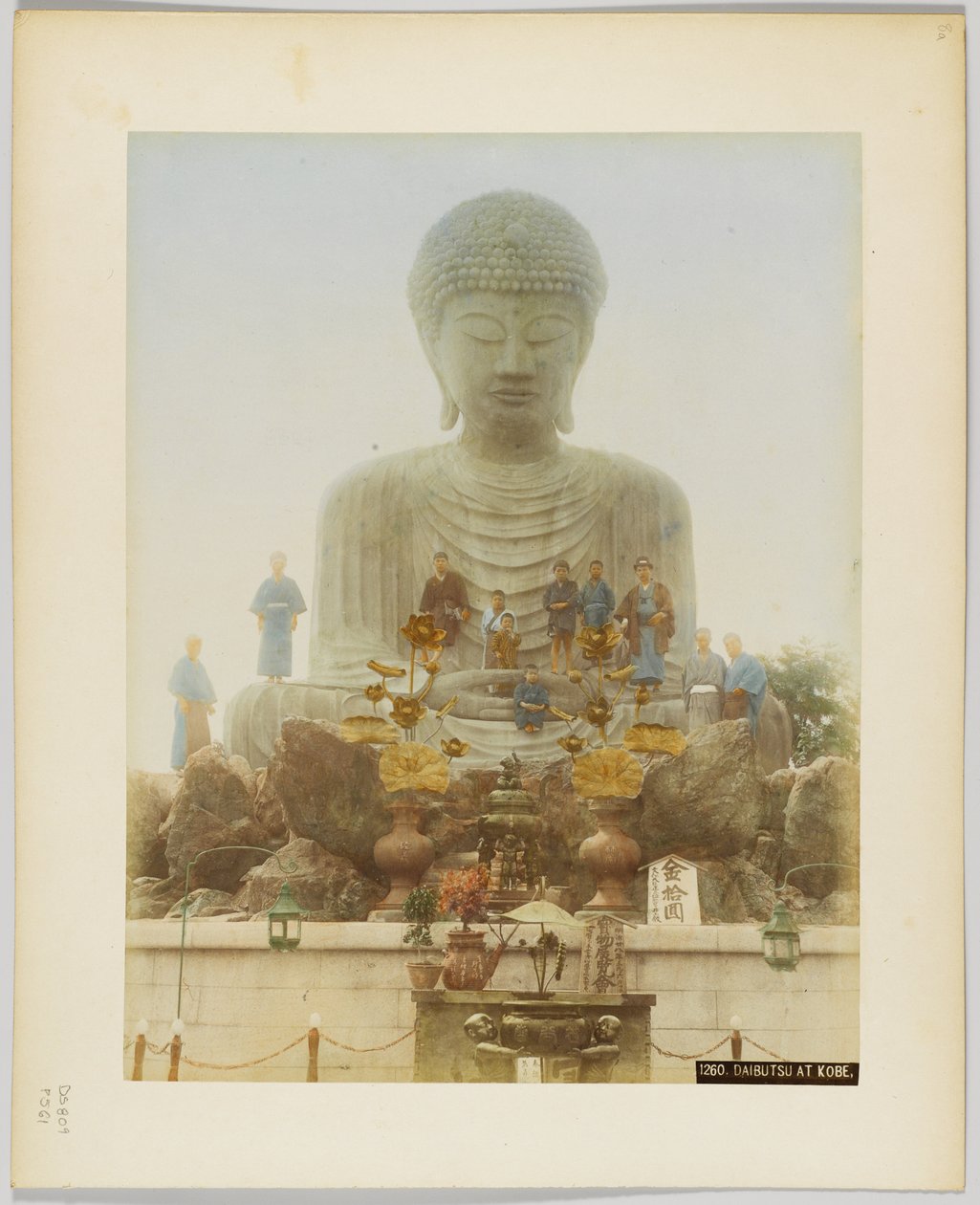 Daibutsu في كوبي ، اليابان (صورة بلون أبيض وأسود ملونة يدويًا) بواسطة مصور ياباني