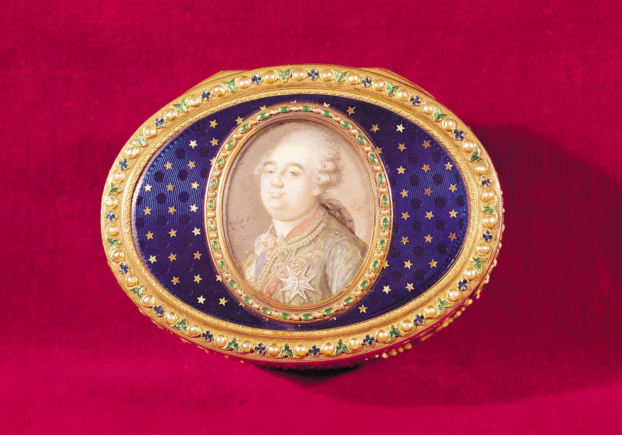 Snuffbox مع صورة مصغرة لـ Louis XVI (1754-93) على العاج بواسطة Pierre Noel Violet (1749-1819) 1780 (ذهب ، مينا ، لآلئ و زمرد) بواسطة جان نيكولا مونيير