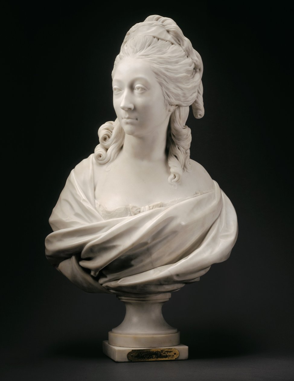 تمثال نصفي لـ Anne-Marie-Louise Thomas de Domangeville de Sérilly ، Comtesse de Pange ، 1780 بواسطة جان انطوان هدون